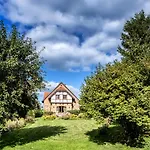 Blossom Hill Agroturystyka Lecze