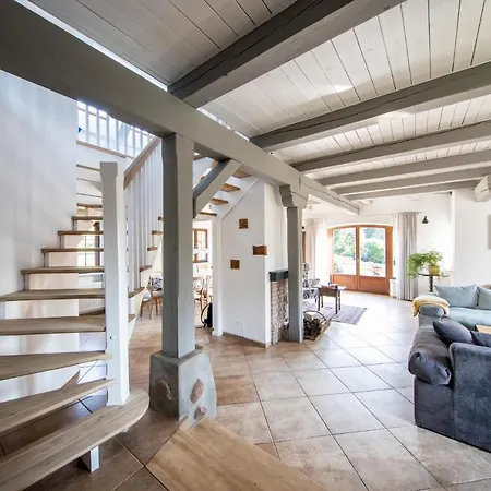 Blossom Hill Lägenhet *