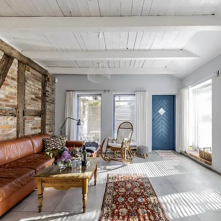 Blossom Hill Lägenhet *