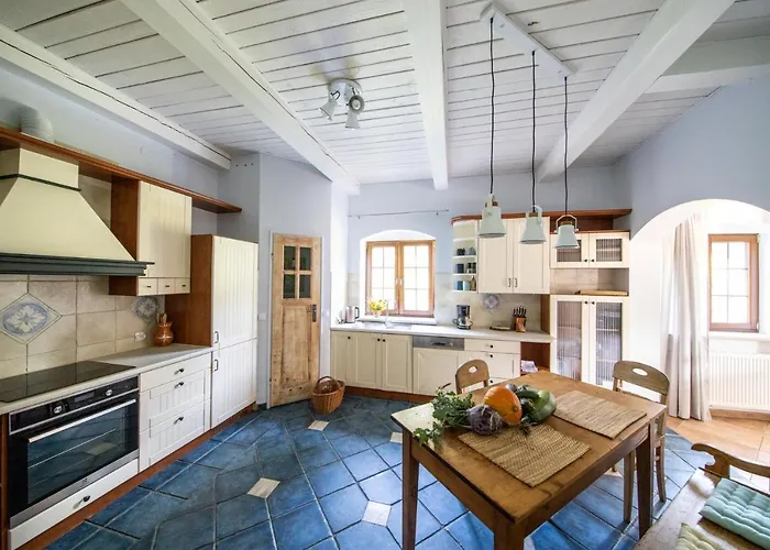 Blossom Hill Agroturystyka Alojamento de Turismo Rural Lecze