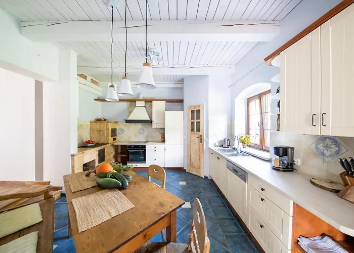 Blossom Hill Agroturystyka Lecze