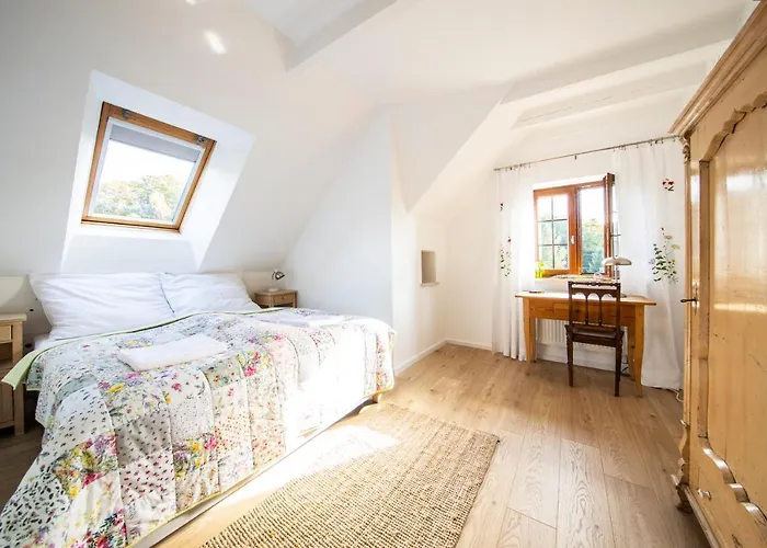 Blossom Hill Agroturystyka Lecze