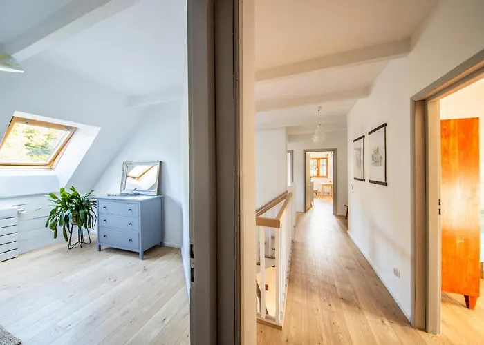 Blossom Hill Agroturystyka * Lecze