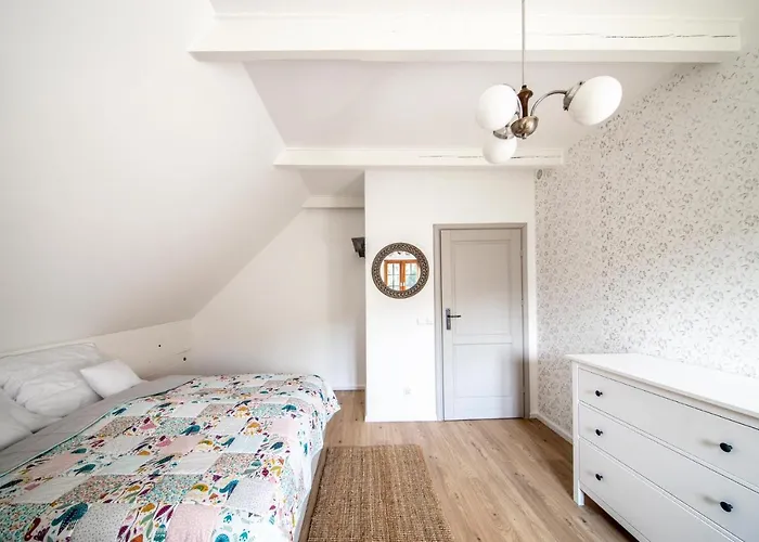 Blossom Hill Agroturystyka Alojamento de Turismo Rural Lecze