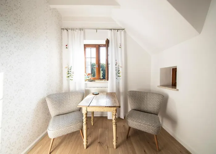 Blossom Hill Agroturystyka * Lecze